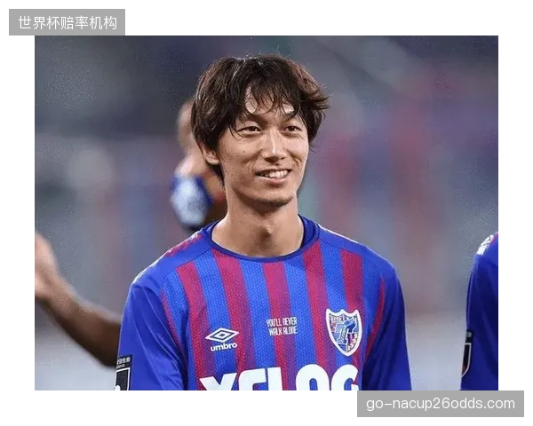 本坦库尔的回归将丰富中场选择，他的长传调度能为乌拉圭提供由守转攻的快速通道。